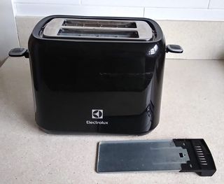 Tostadora Electrolux EAT3300 Negra
