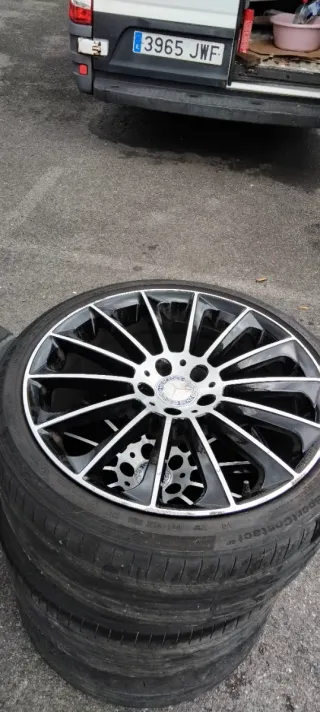 Llantas Mercedes