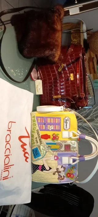 Borse donna firmate rosse e gialle