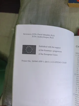 Libro estudios derecho en inglés, mercado internac