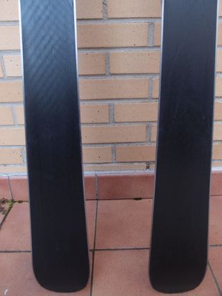 Esquís 163cm con fijaciones Head