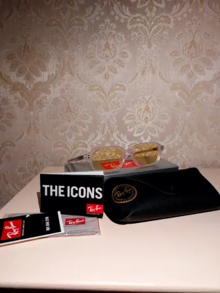 Occhiali da sole Ray-Ban trasparenti