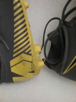 Zapatillas Fútbol Nike Talla 37.5 Gris Dorado