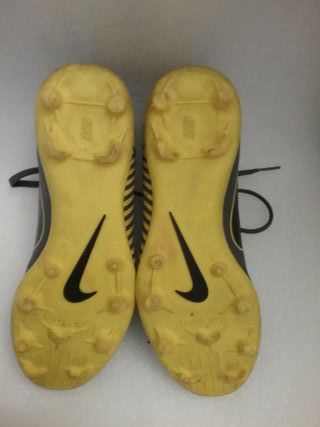 Zapatillas Fútbol Nike Talla 37.5 Gris Dorado
