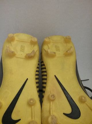 Zapatillas Fútbol Nike Talla 37.5 Gris Dorado