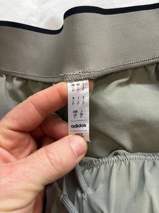 Pantalón corto Adidas L 7” verde