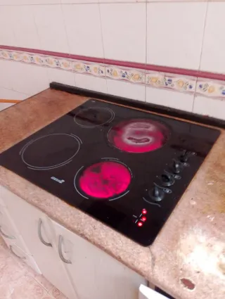 Vitrocerámica Edesa 4 fuegos