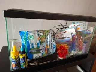 Acuario Ciano 60L LED + Accesorios