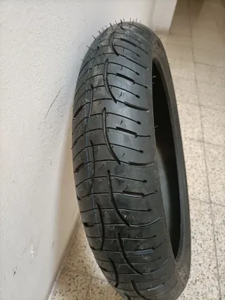 Neumático Michelin Pilot Road 120/60 ZR 17