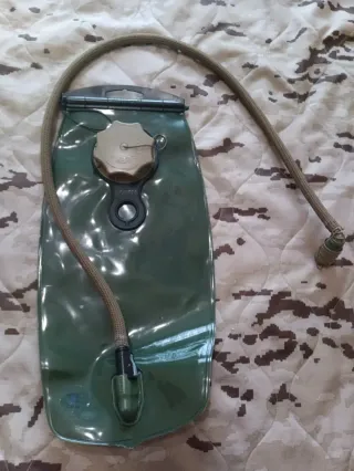 Bolsa de hidratación Source - color verde (3 L)