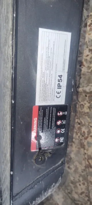 Patinete eléctrico en buen estado