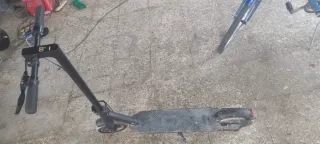 Patinete eléctrico en buen estado