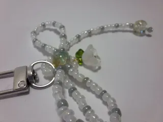 Portachiavi fiocco bianco con perle