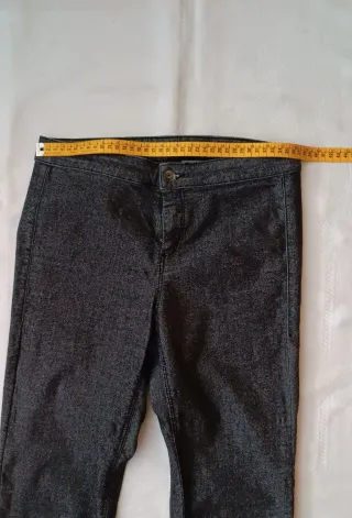 Pantalón elástico gris