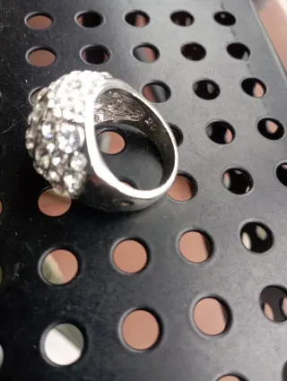 Anello bigiotteria con strass