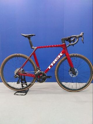 TREK MADONE SL 6 GEN 8 TALLA L (CARBONO)