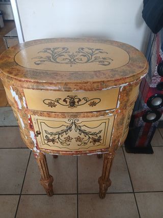 Tavolino antico stile 800