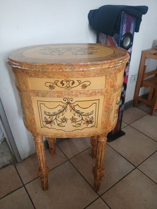 Tavolino antico stile 800