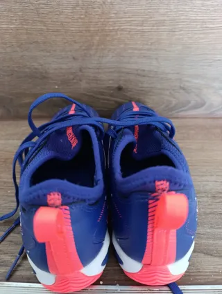 Scarpe da calcio indoor Puma per bambini senza scatola