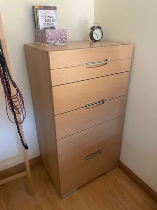 Cómoda de madera con 6 cajones