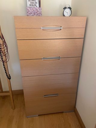 Cómoda de madera con 6 cajones