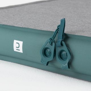 Colchón autoinflable de camping 1 persona 200x70 cm.