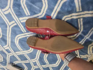 Bailarinas burdeos tachuelas