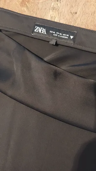 Falda larga satén Zara negra T.XL