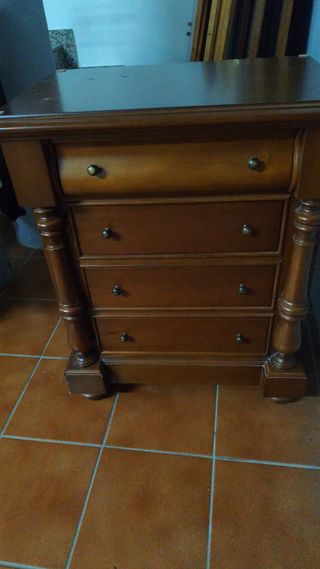 OFERTA, Armario de madera junto con sus mesitas
