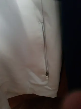 Chaqueta McKenzie azul y blanca