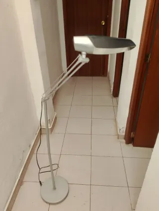 Lámpara de pie para lectura