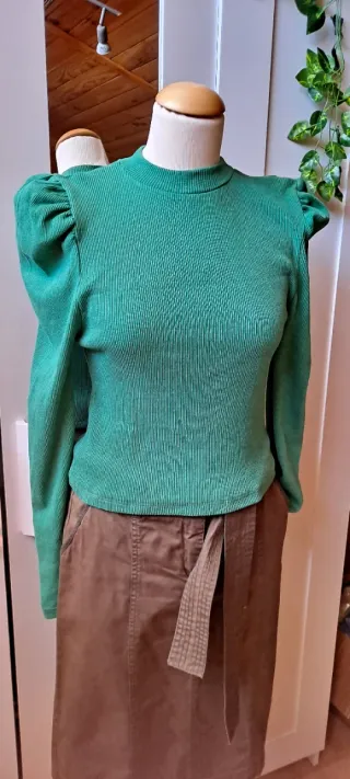 Jersey punto acanalado manga abullonada