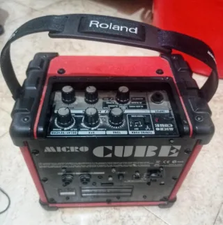 Amplificador Roland Micro Cube Rojo