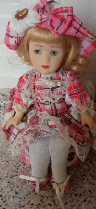 Due bambole vintage in porcellana