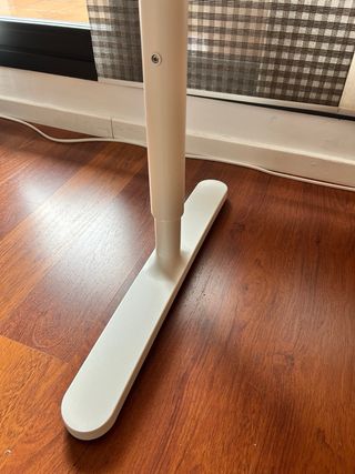 Escritorio Ikea BEKANT Blanco. Está como nuevo.