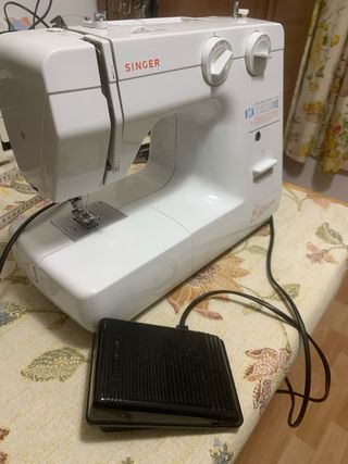 Máquina de coser Singer Edition