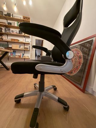 Silla de oficina ergonómica negra