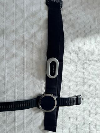 Reloj  Garmin Fenix 6 con su pulsometro