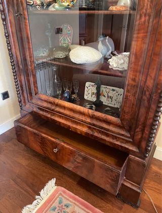 Vitrina antigua caoba