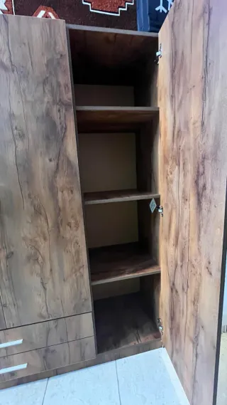 Armario 3 puertas y 2 cajones