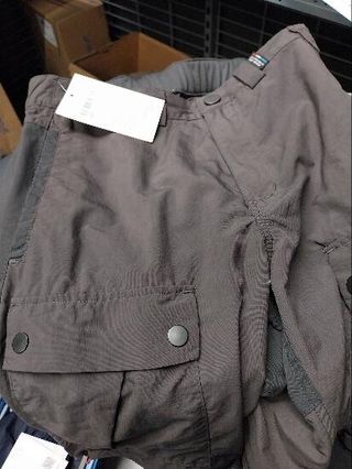 Pantalón desmontable de montaña y trekking resistente