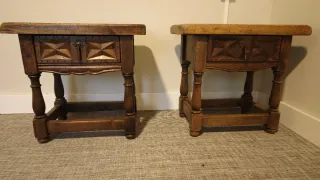 Comodini antichi in legno