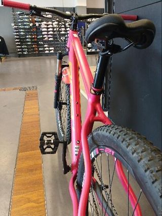 Bicicleta White Montaña Aluminio