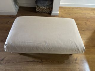 Puff reposapiés tela y madera