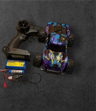 Coche RC con mando y baterías