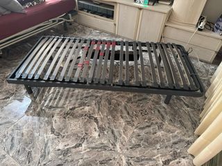 Cama articulada con colchón ergonómico