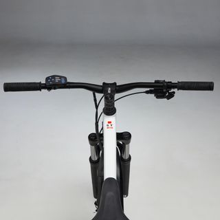 Bicicleta eléctrica MTB Rockrider E-ST 100 Blanco Rojo