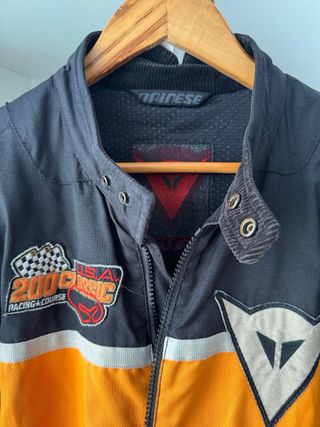 Chaqueta Moto Dainese Negra y Naranja talla 50.