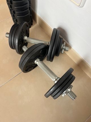 Barra y Mancuernas con Discos