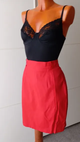 Falda vintage años 80 roja